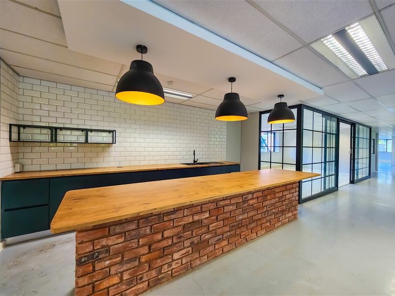 351m2 Ultra-Modern Office to Let in Constantia Office Park - Photo 3