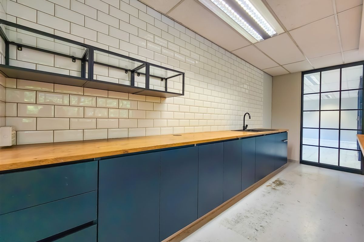 351m2 Ultra-Modern Office to Let in Constantia Office Park - Photo 5