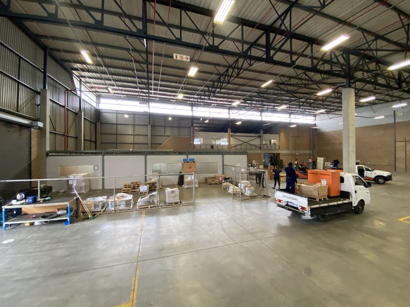 2,398m2 Standalone Warehouse To Let | Large Private Yard | Corporate Park North, Midrand - Photo 4