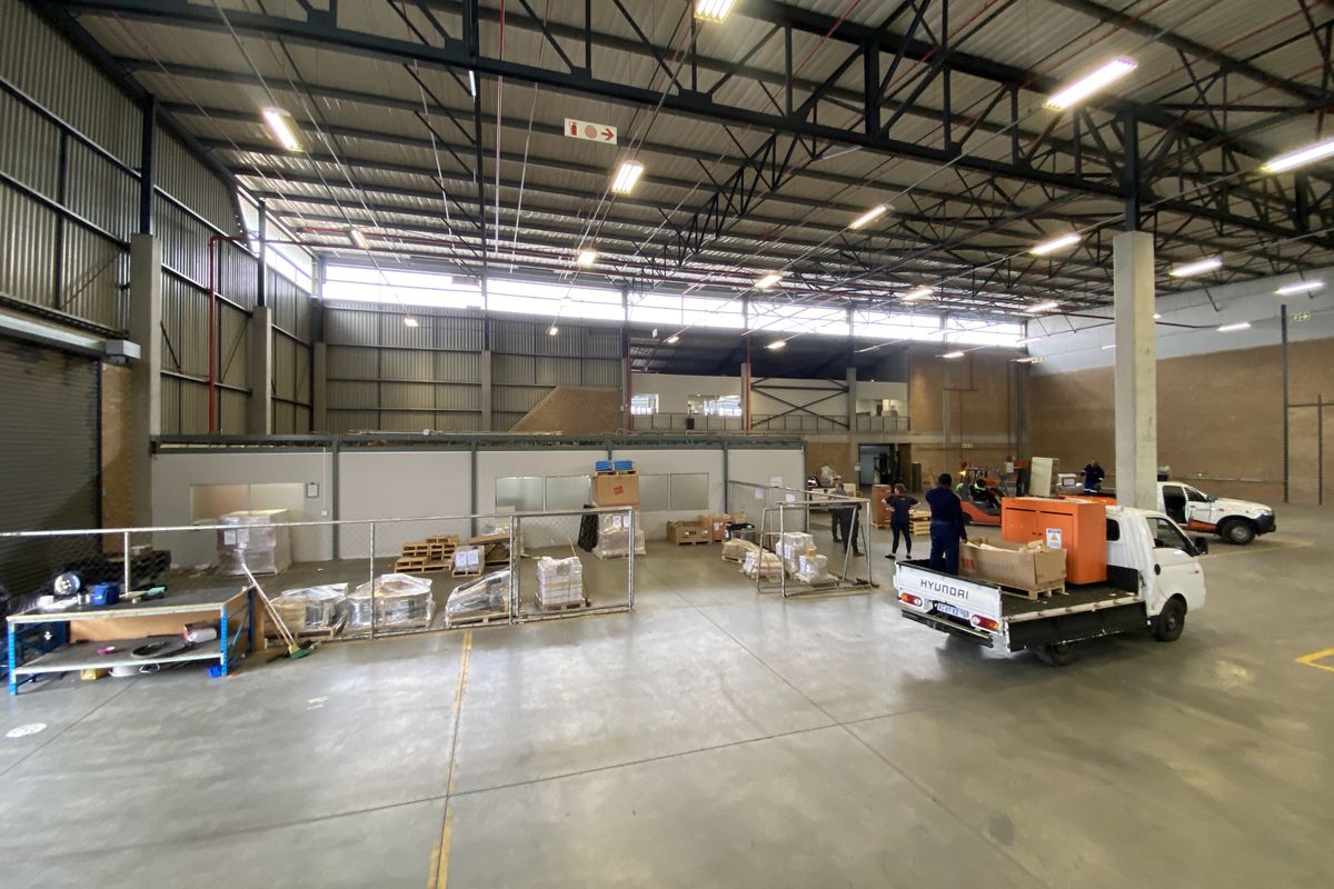 2,398m2 Standalone Warehouse To Let | Large Private Yard | Corporate Park North, Midrand - Photo 4