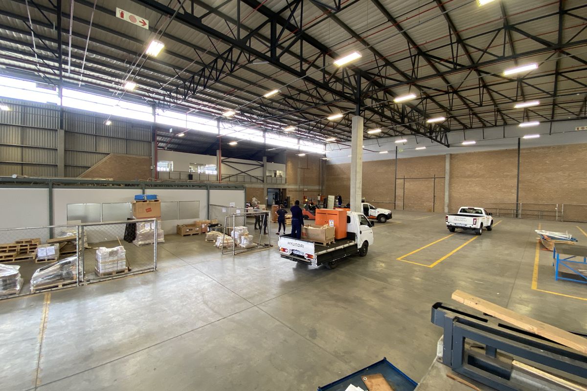 2,398m2 Standalone Warehouse To Let | Large Private Yard | Corporate Park North, Midrand - Photo 3