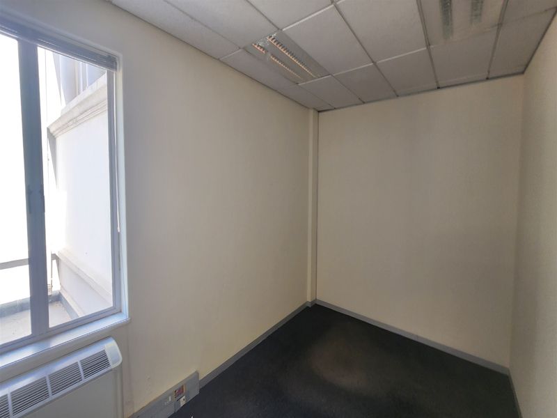 607.22sqm Offices to let in Wierda Valley, Sandton - Photo 7