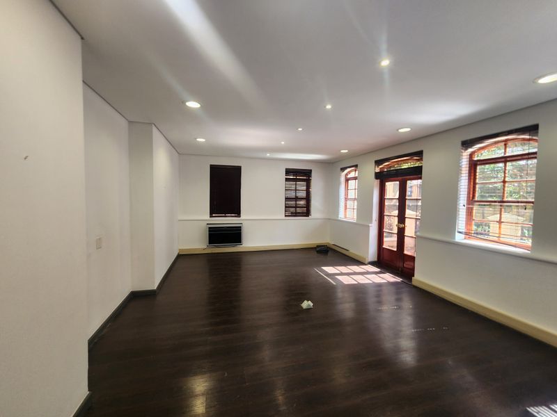 237.94sqm Office o Let in Chislehurston, Sandton - Photo 4