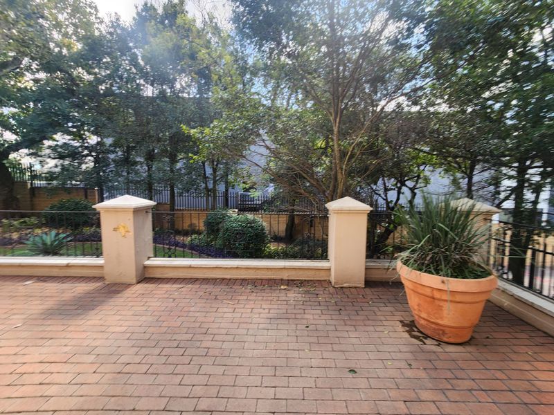 237.94sqm Office o Let in Chislehurston, Sandton - Photo 10