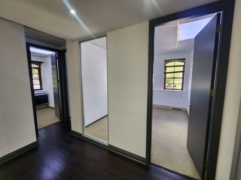 237.94sqm Office o Let in Chislehurston, Sandton - Photo 7
