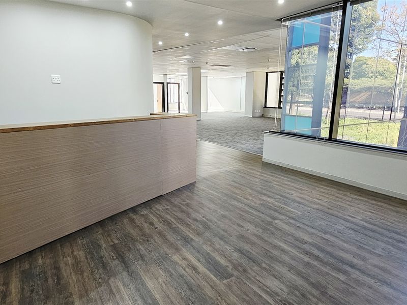 Office space to let in 2929 on Nicol - Photo 2