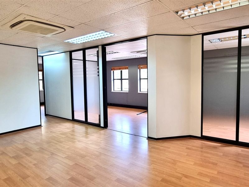 Office space to in St Andrews Office Park - Photo 4