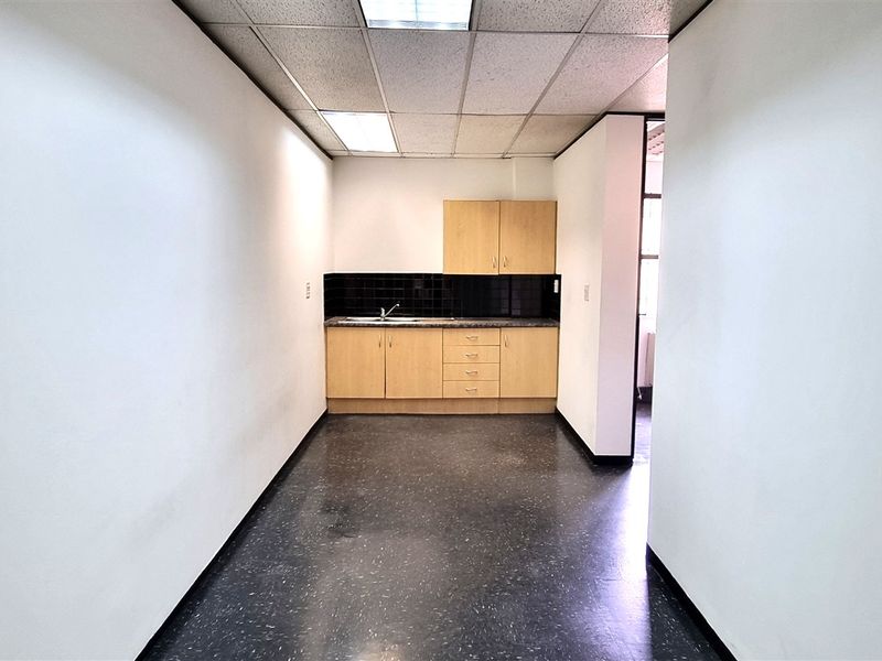 Office space to in St Andrews Office Park - Photo 5