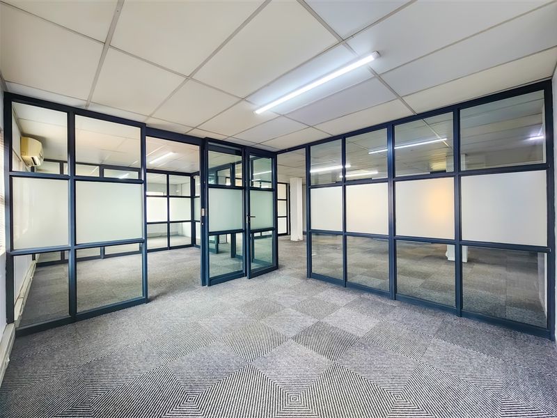 262m2 Ground Floor Office to let in Allen's Nek - Photo 3