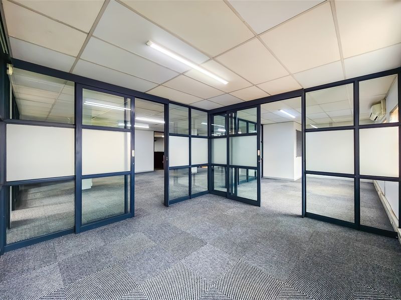 262m2 Ground Floor Office to let in Allen's Nek - Photo 4