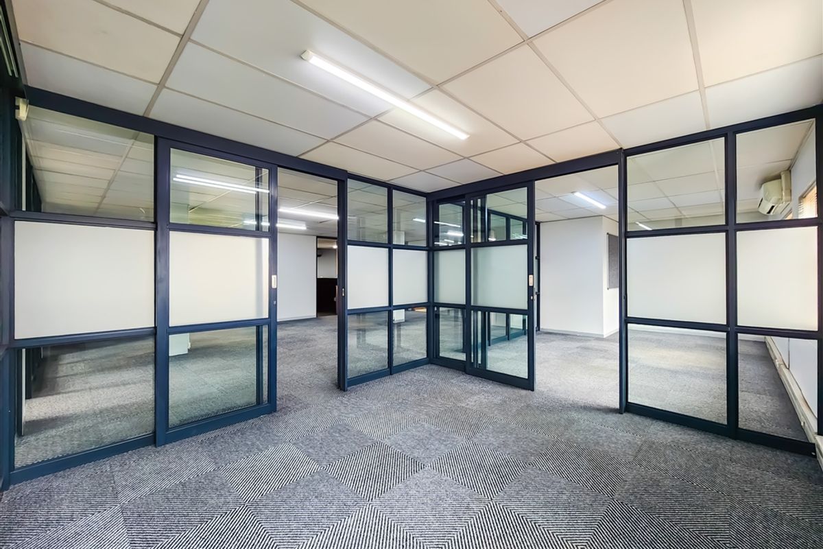 262m2 Ground Floor Office to let in Allen's Nek - Photo 4