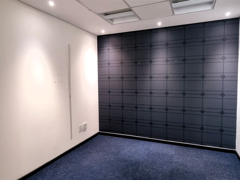 Office space to let in 24 Peter Place - Photo 9