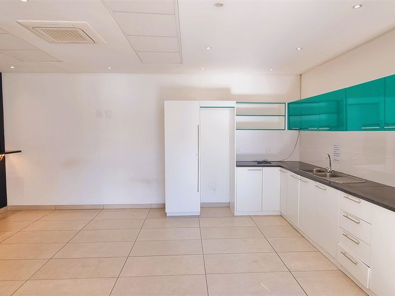 Office space to let in 24 Peter Place - Photo 10