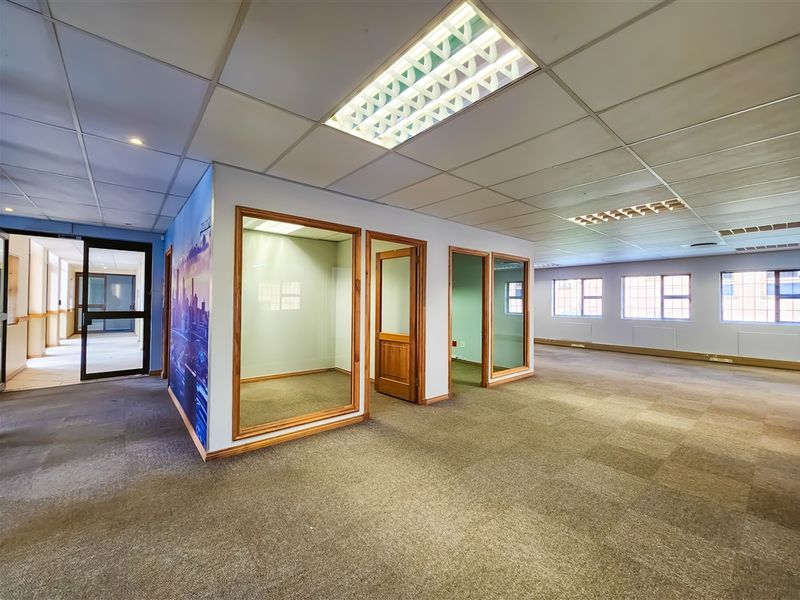 262m2 A-Grade Office to let in Allen's Nek - Photo 4
