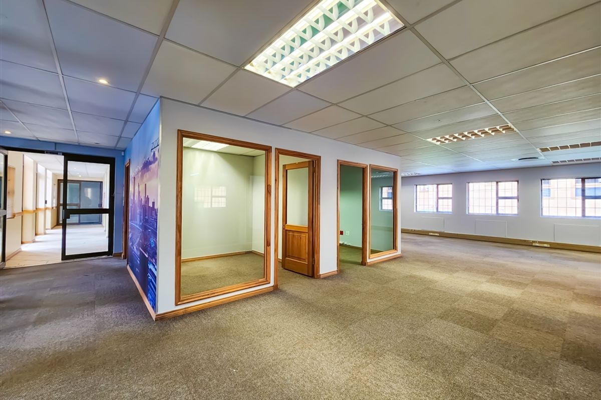 262m2 A-Grade Office to let in Allen's Nek - Photo 4