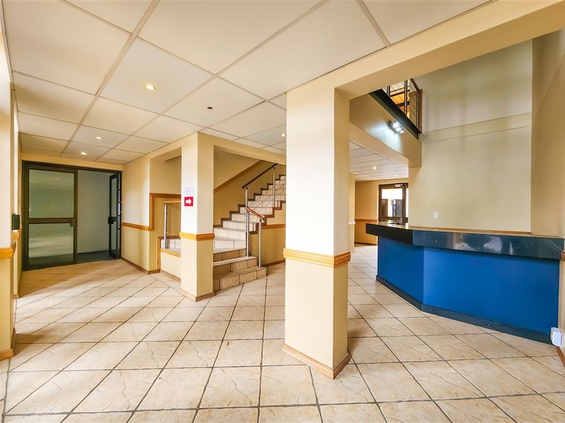 524m2 Ground Floor Office to let in Allen's Nek - Photo 5