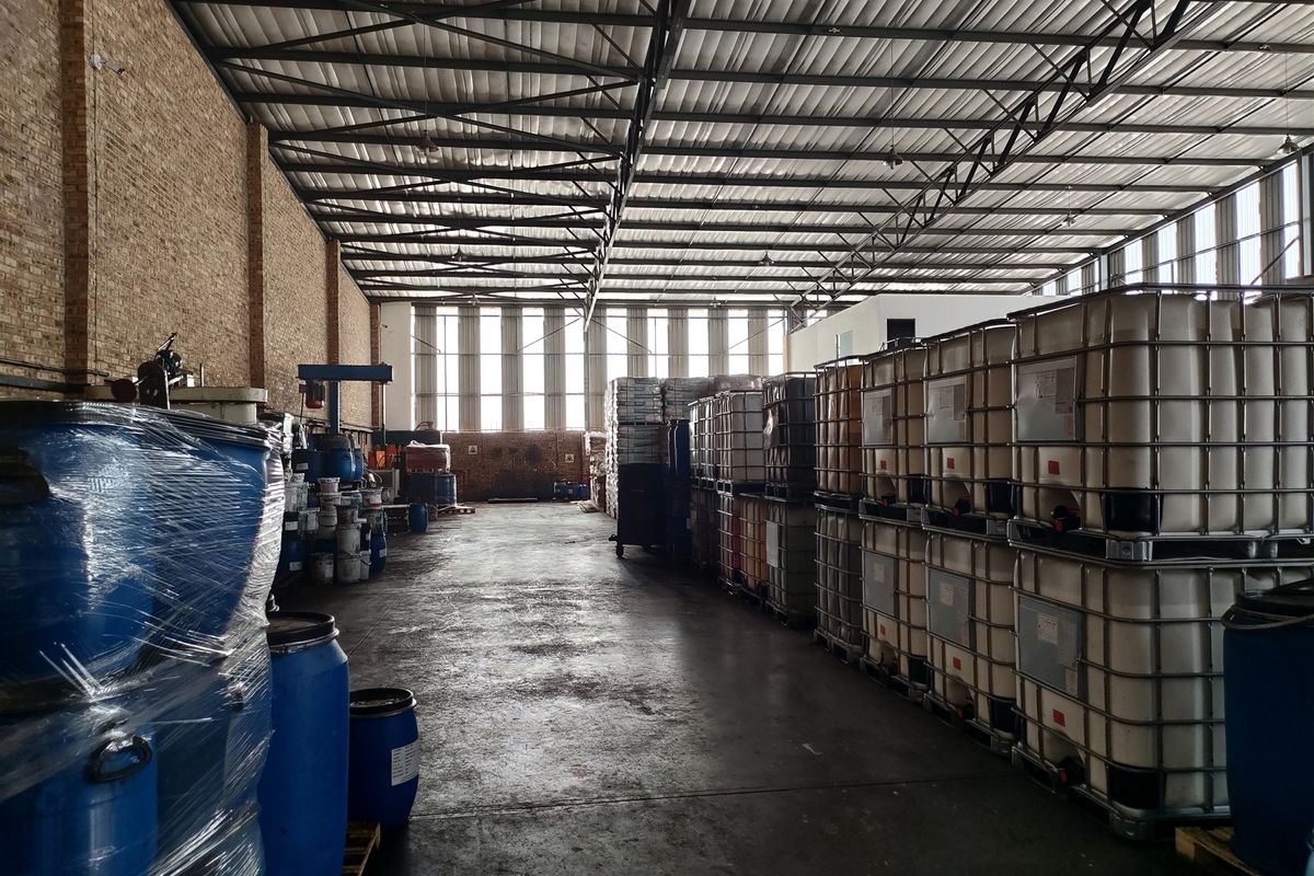 1115m2  Warehouse  - TO LEASE or FOR SALE AT R10 369 500.00 plus vat - Photo 5