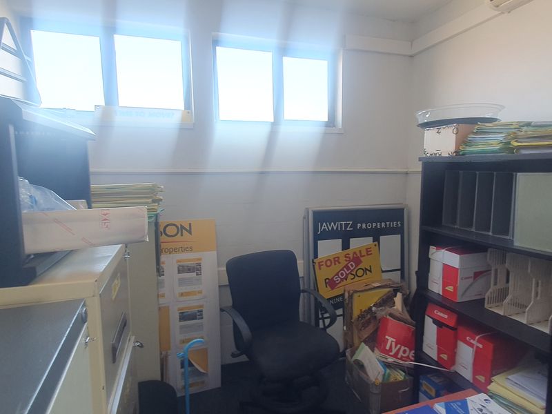 Prime Commercial Property To Let On Marine Drive Bluff - Photo 3