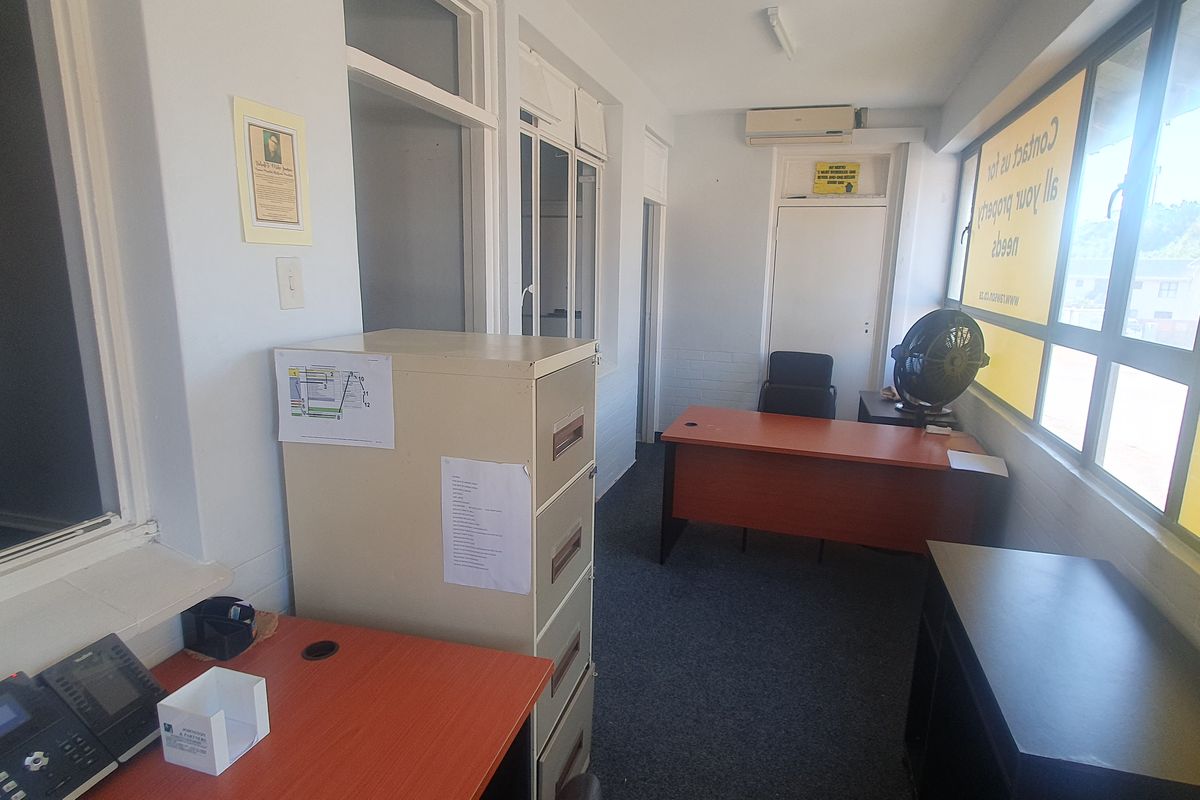 Prime Commercial Property To Let On Marine Drive Bluff - Photo 4