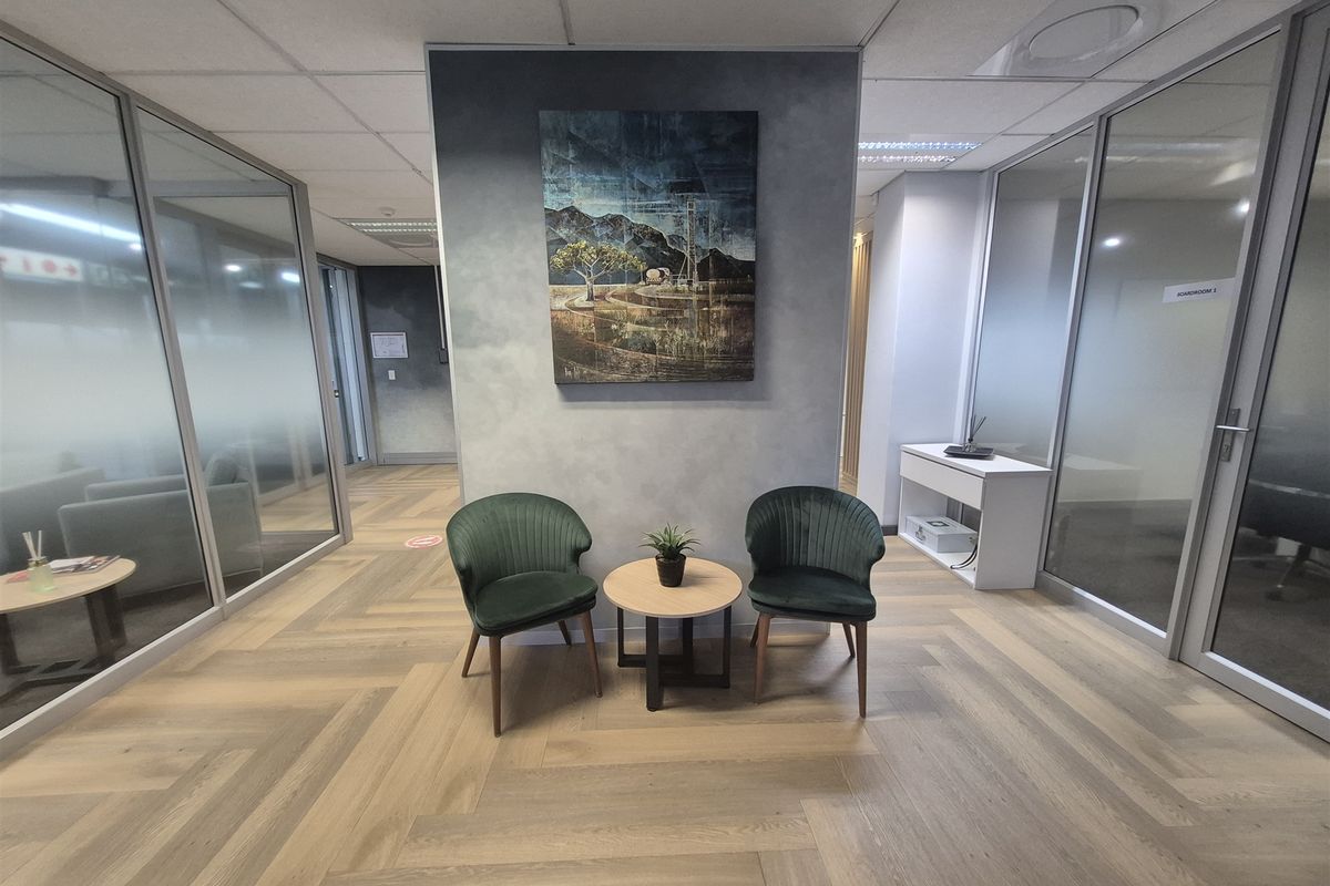 475.87sqm Offices to let in Rosebank - Photo 4