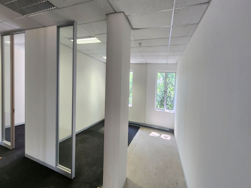 565.21sqm Offices to let in Wierda Valley, Sandton - Photo 9