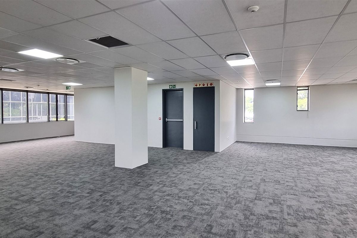 Office space to let in Woodmead North - Photo 4