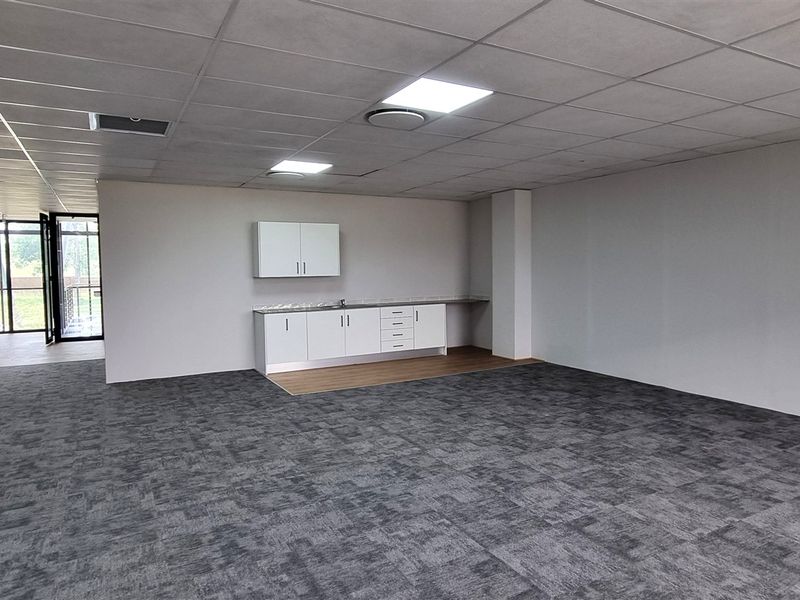 Office space to let in Woodmead North - Photo 6