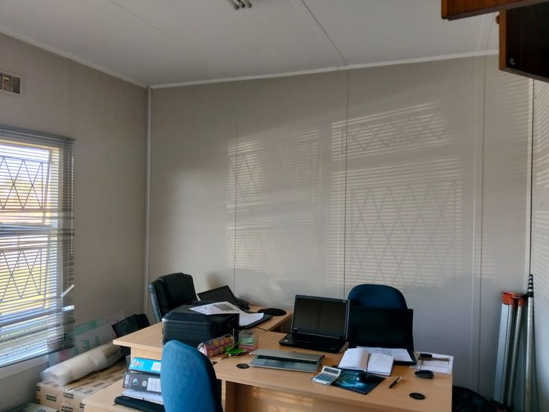 Office space for rental in Southernwood - Photo 10