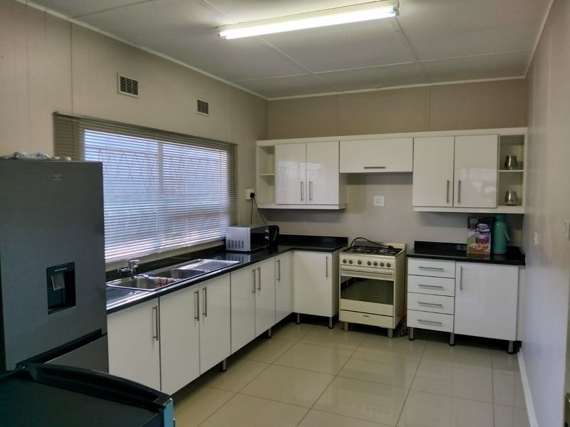 Office space for rental in Southernwood - Photo 9