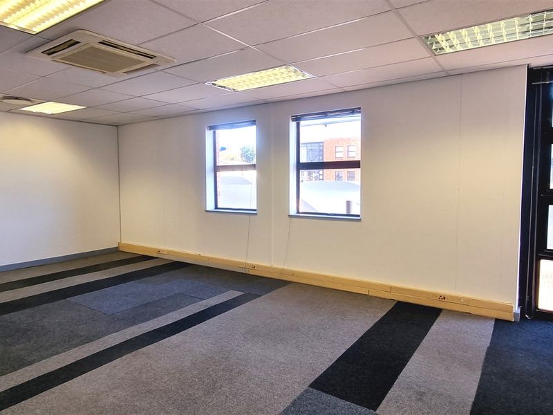 Office space to let in Kildrummy Office Park - Photo 9