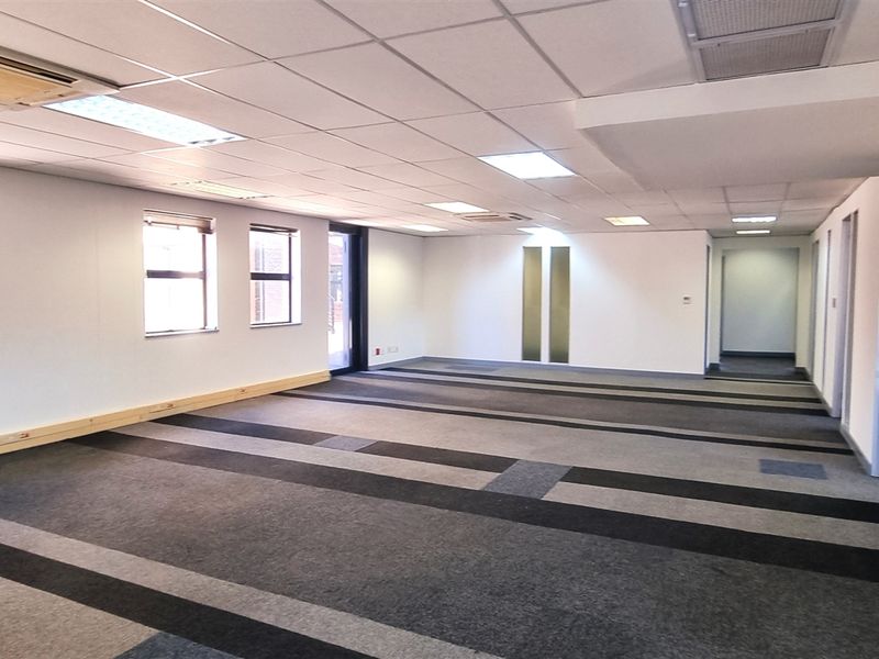 Office space to let in Kildrummy Office Park - Photo 8