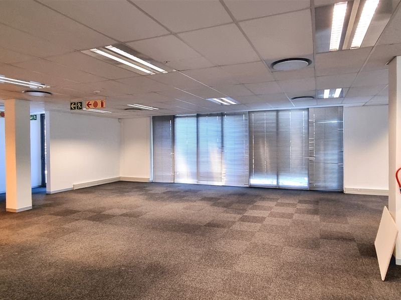 Office space to let in Ballyoaks Office Park - Photo 6