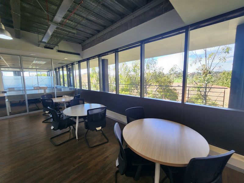 1082.1sqm Office to let in Sandton - Photo 8