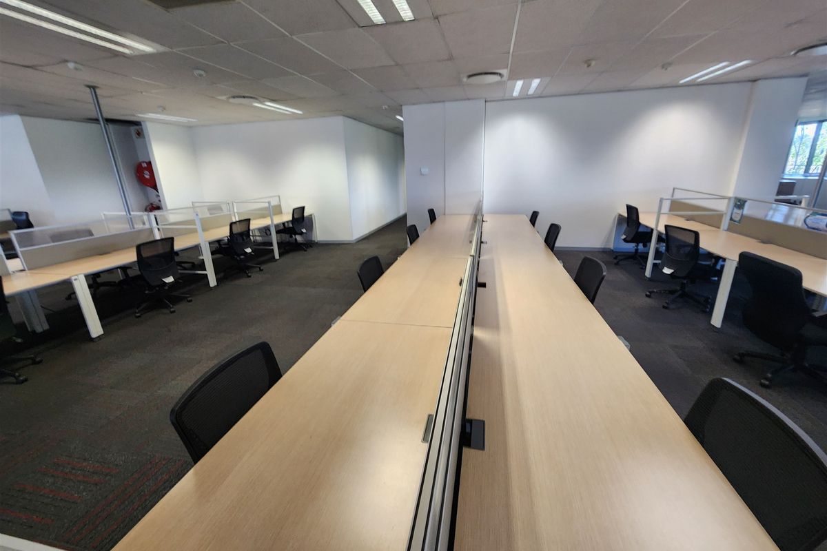 1082.1sqm Office to let in Sandton - Photo 5