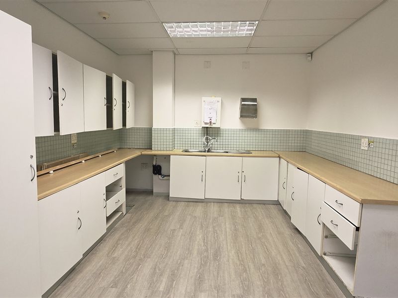 Office space to let in The Woodlands - Photo 7
