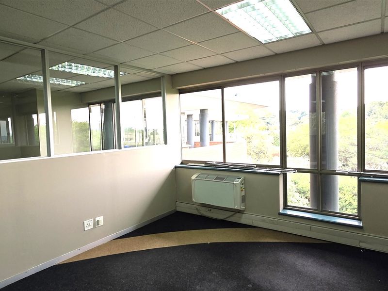 Office space to let in The Woodlands Office Park - Photo 5