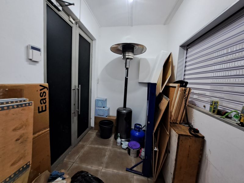 Warehouse to rent in Randjespark - Photo 6