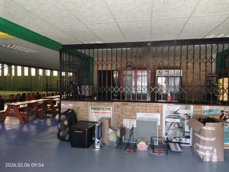 2725m2  Warehouse  - FOR SALE OR Lease - Photo 3