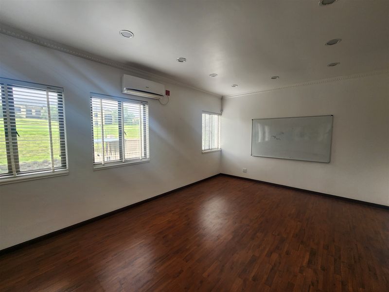 2000sqm Office space to let in Wierda Valley Sandton - Photo 7