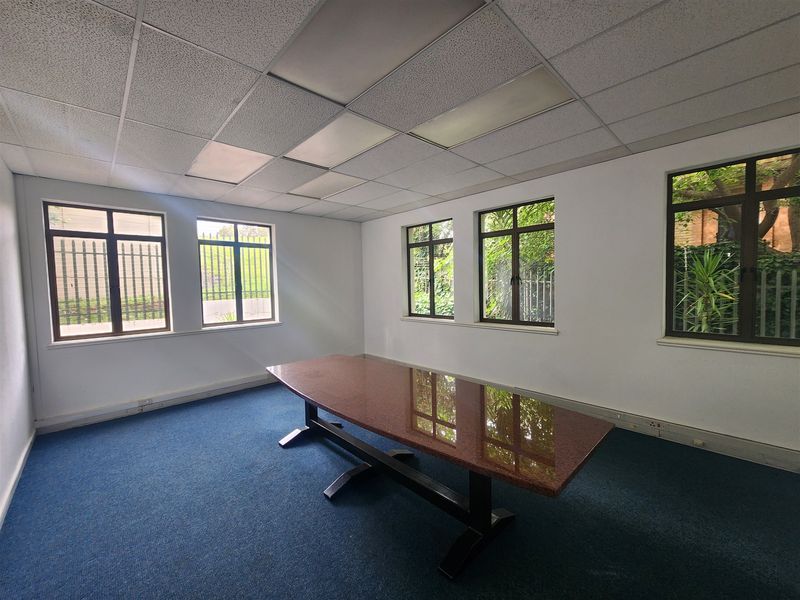 2000sqm Office space to let in Wierda Valley Sandton - Photo 6