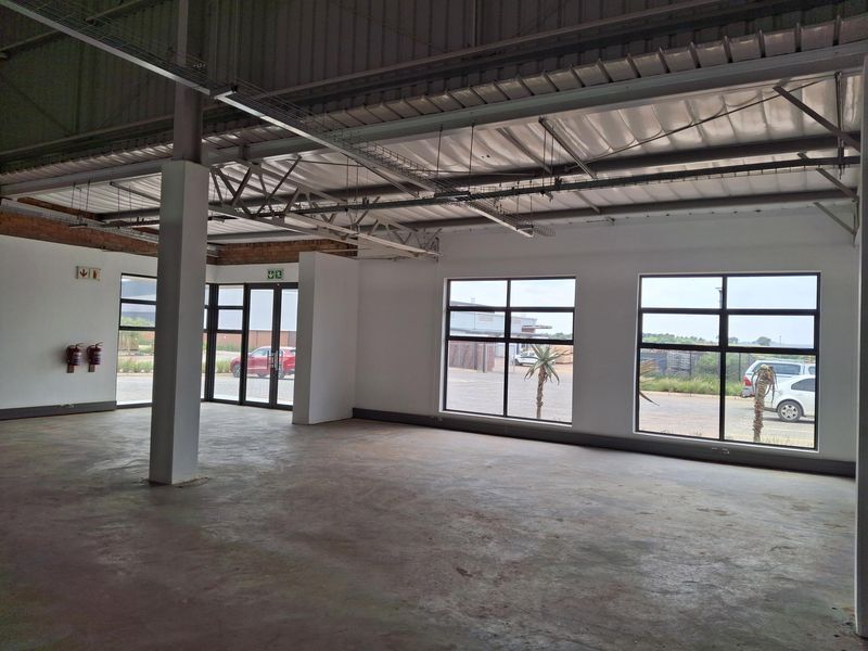 Newly Built Warehouse with 24/7 Security – Prime Location Near Kempton Park! - Photo 2