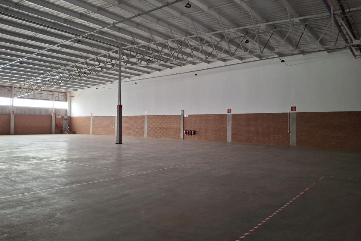 Newly Built Warehouse with 24/7 Security – Prime Location Near Kempton Park! - Photo 5