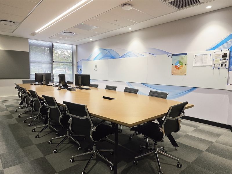 Office space to let in Culross on Main - Photo 8