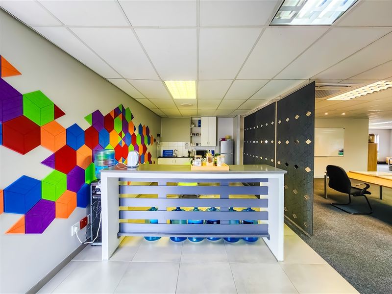 295m2 Modern Office to Let in Clearwater Office Park - Photo 10