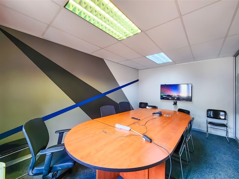 295m2 Modern Office to Let in Clearwater Office Park - Photo 9