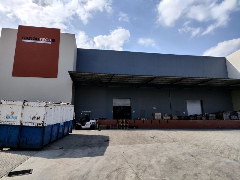 12925m2  Warehouse  - For Sale at R27mn plus vat - Photo 4
