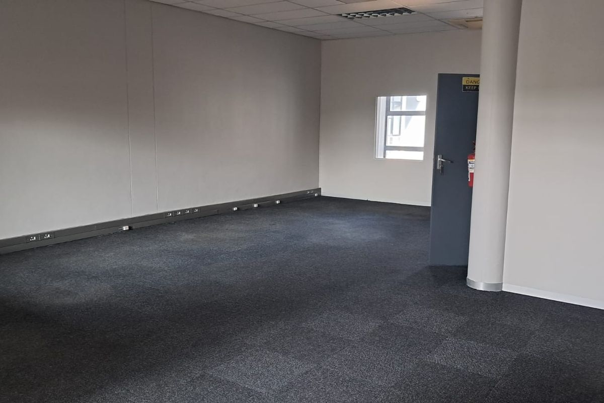253m2 Office TO LET in Eco Park - Photo 5