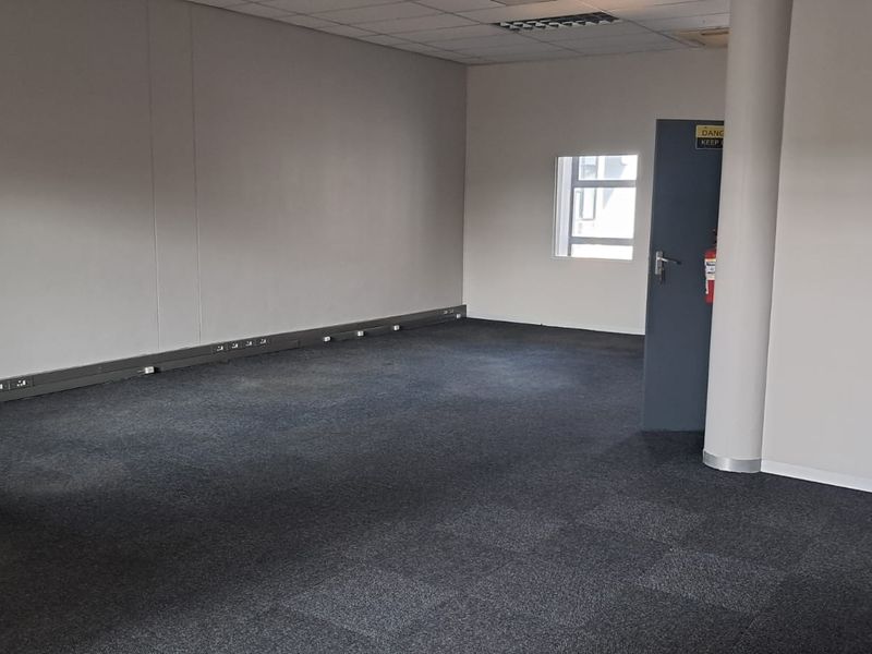 253m2 Office TO LET in Eco Park - Photo 5