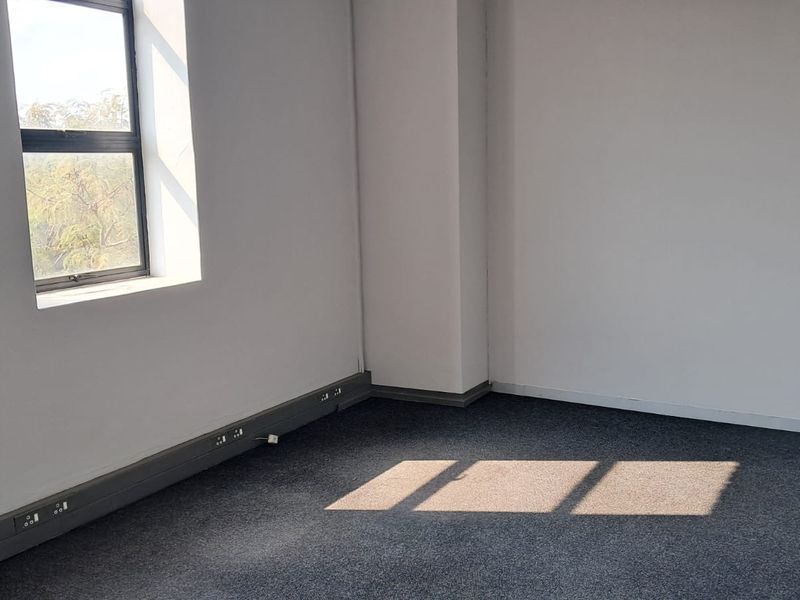 253m2 Office TO LET in Eco Park - Photo 8