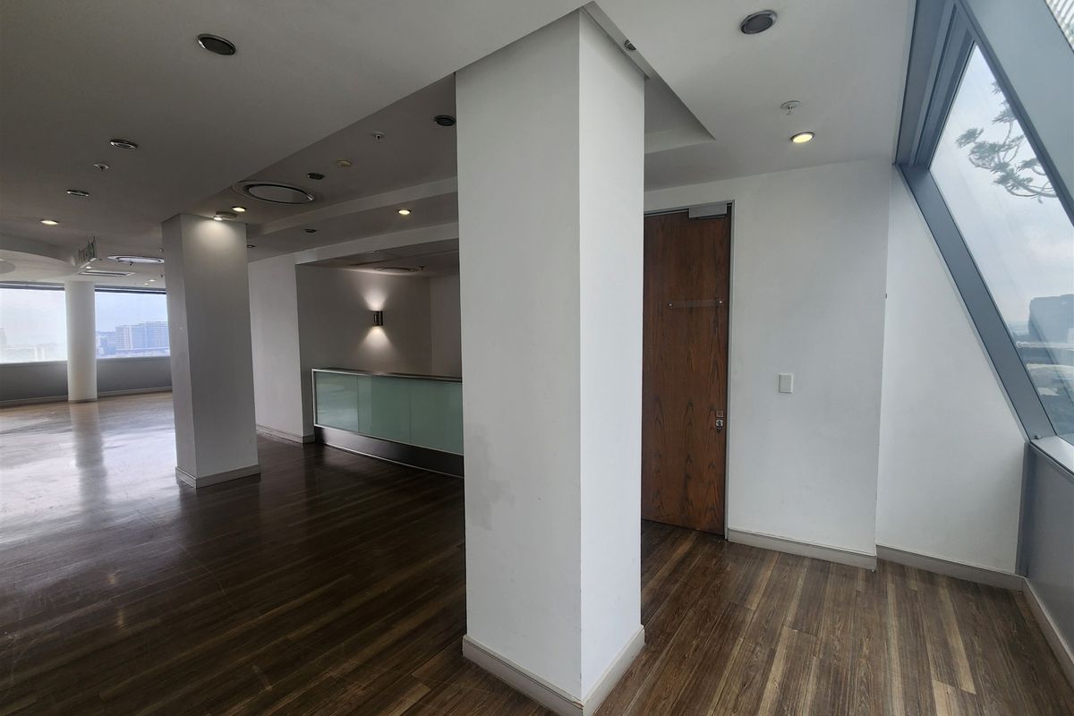 520,29sqm Offices to let in Sandton - Photo 4